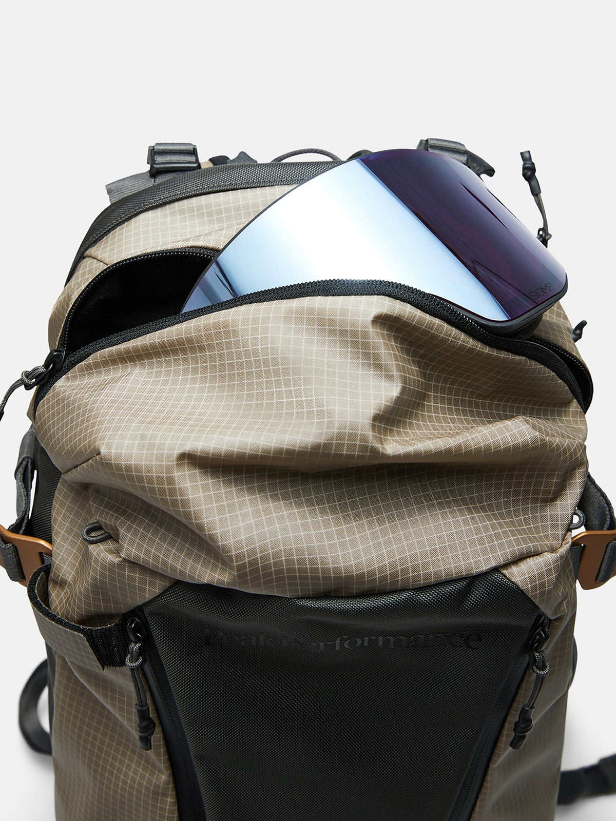 Vertical Ski Backpack 25L-AVID BEIGE